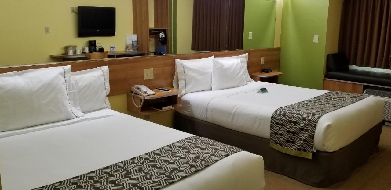 Microtel Inn & Suites By Wyndham Delphos Esterno foto
